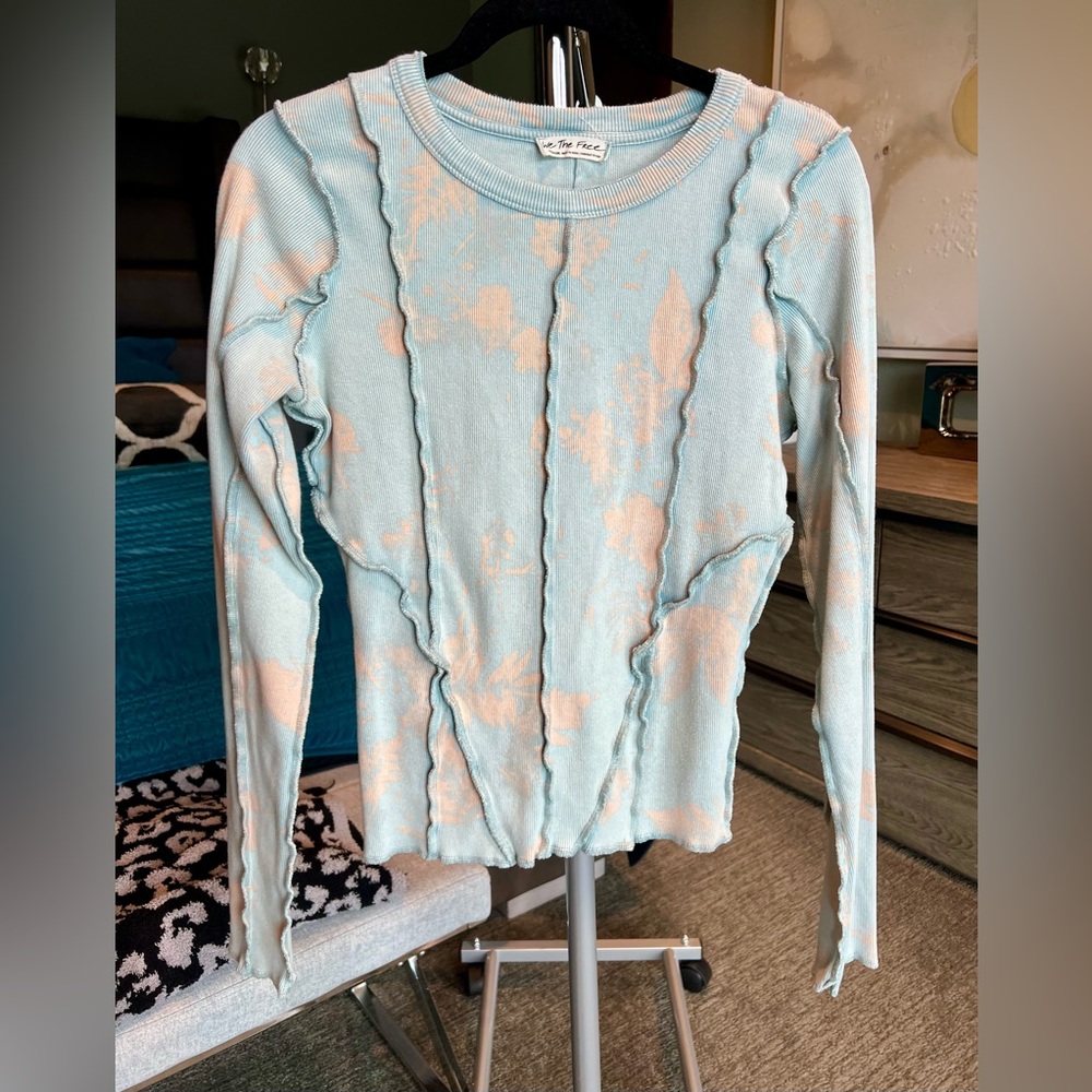FREE PEOPLE Long sleeve floral print crew neck top SIZE Medium